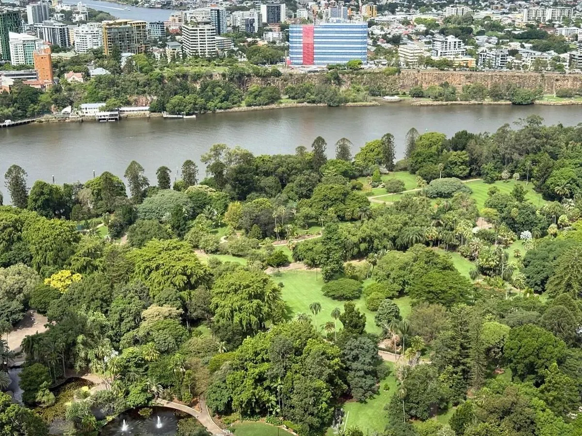 Cbd Queen Wharf Apartment With Views Pool And Gym Brisbane
